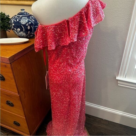 Mac Duggal Pink Sequined Drop Shoulder Trumpet Gown - Picture 7 of 11